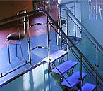 Стеклянная лестница и стеклянное ограждение